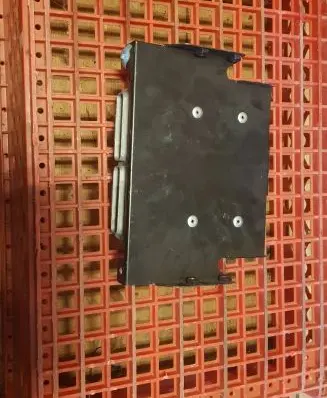 Volvo XC40 Engine control unit/module 8675426