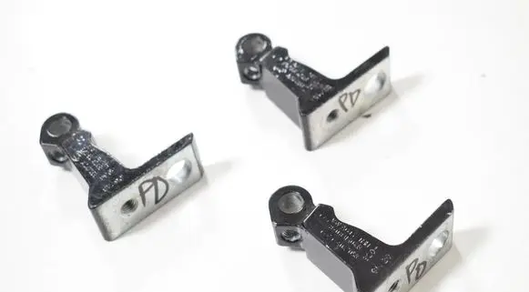 Audi Q3 8U Front door upper hinge 8X0831404B