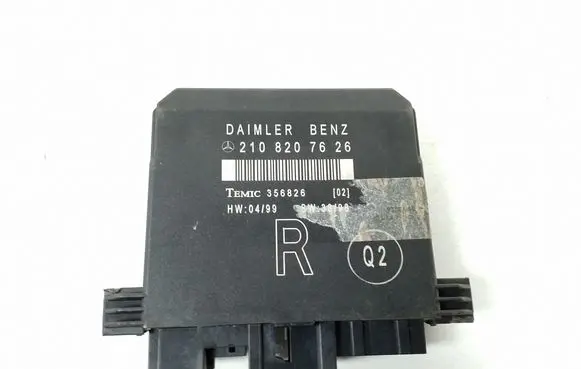 Mercedes-Benz E W210 Door control unit/module A2108207626