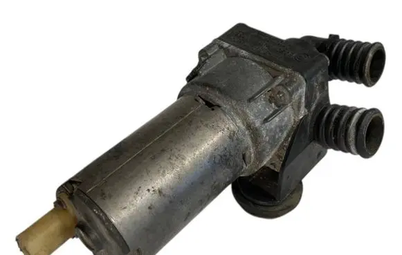BMW 3 E90 E91 Coolant heater control valve 8369806 64118369806