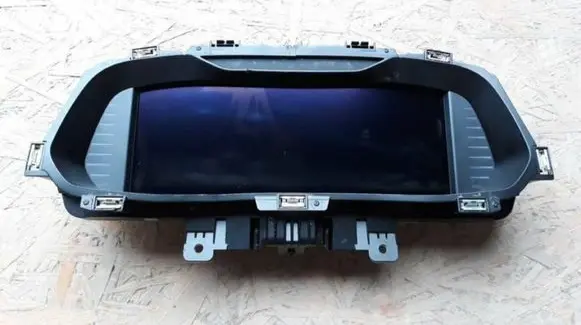 Skoda Octavia Mk4 Speedometer (instrument cluster) SKODA OCTAVIA 4 IV LICZNIK VIRTUAL ZEGARY LCD 5E3920770A