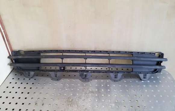 Opel Meriva A Front bumper lower grill 13184267