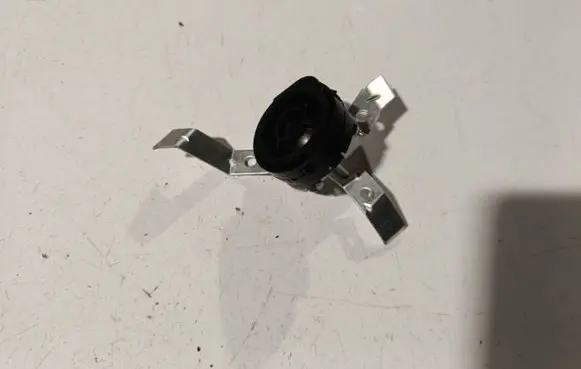 Honda FR-V Front door speaker 15W8QIDN