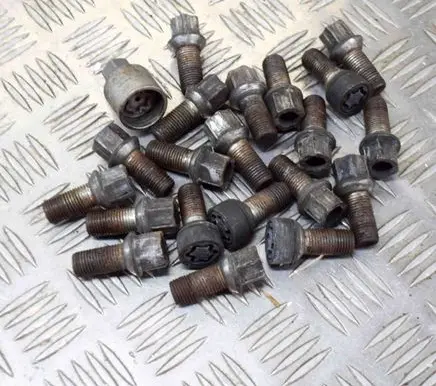 Volkswagen Scirocco Nuts/bolts 