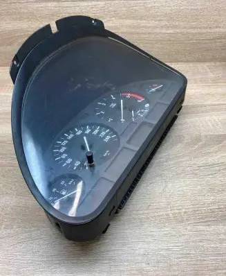BMW 5 E39 Speedometer (instrument cluster) 6914918 110008735
