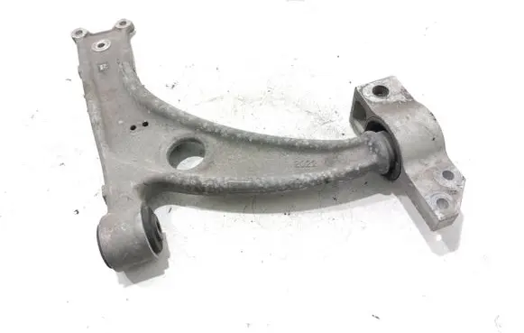 Volkswagen PASSAT B6 Front lower control arm/wishbone