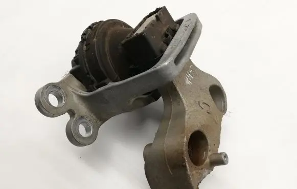 Nissan Qashqai Engine mount bracket 112114BA0A
