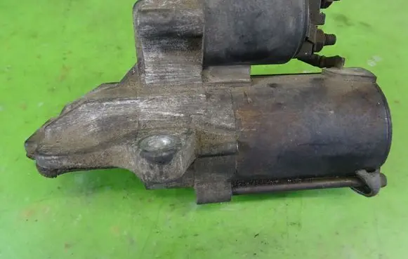 Volvo V50 Starter motor 30667738