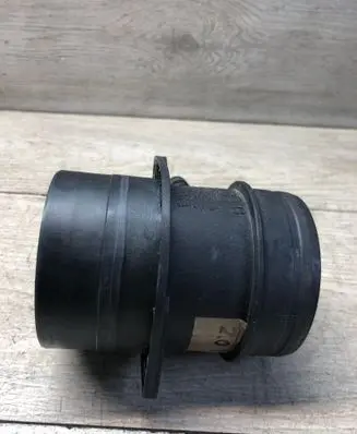 Volkswagen Golf VI Mass air flow meter 0281002461 074906461B