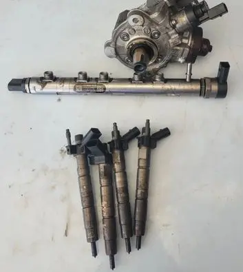 BMW X1 E84 Fuel injection high pressure pump 7510865