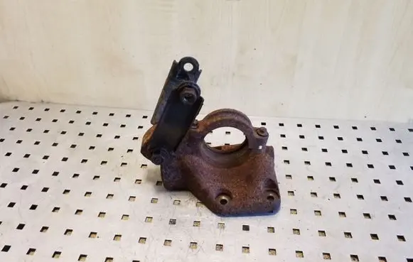 Volvo XC70 Driveshaft support bearing bracket 30787842