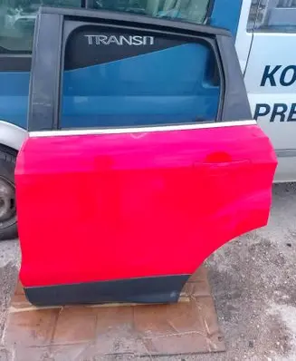 Ford Kuga II Rear door