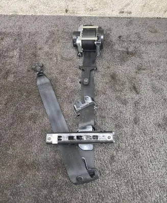 Polestar 2 Front seatbelt 32333795 3234210