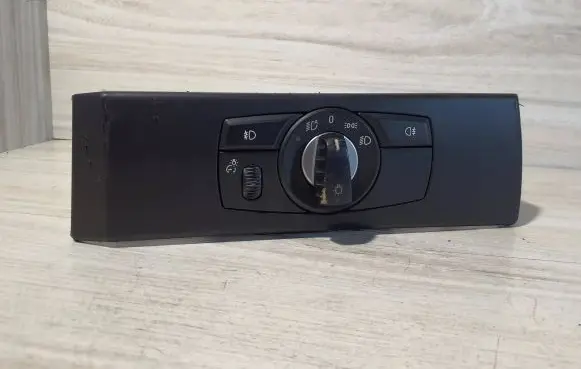 BMW 5 E60 E61 Light switch 6988565