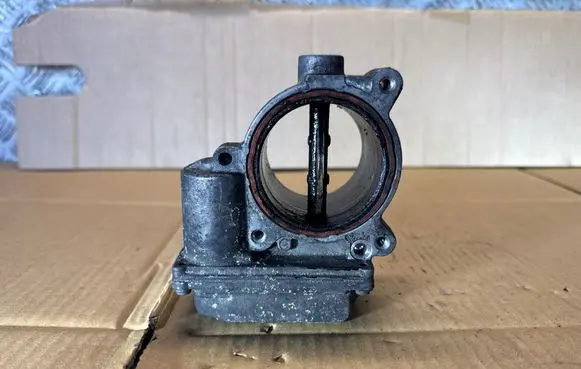 Audi A6 S6 C6 4F Throttle valve 8E0145950H 0509102925 A2C53364207