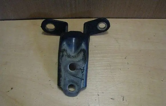 KIA Ceed Rear door lower hinge 793102E000