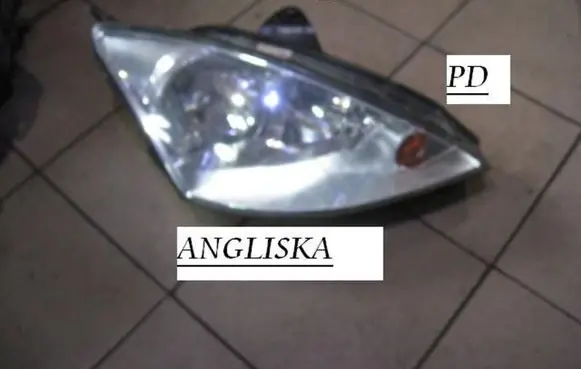 Ford Focus Headlight/headlamp 2M5113W029AE