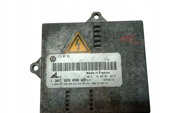 Volkswagen Touran I Xenon control unit/module 1307329090