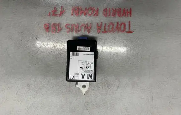 Toyota Auris E180 Door central lock control unit/module 8974002100