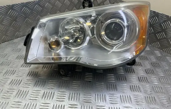 Chrysler Grand Voyager V Headlight/headlamp 5DV00900000 26410303