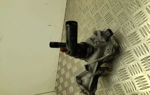 Toyota RAV 4 (XA50) Water pump 0810105880101