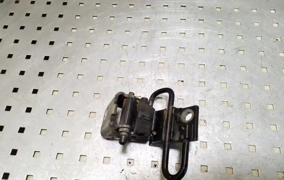 Audi A4 S4 B7 8E 8H Front door lower hinge 