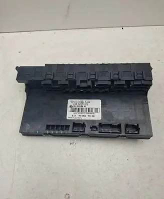 Mercedes-Benz C W203 Fuse module 2035451801 5DK00848640