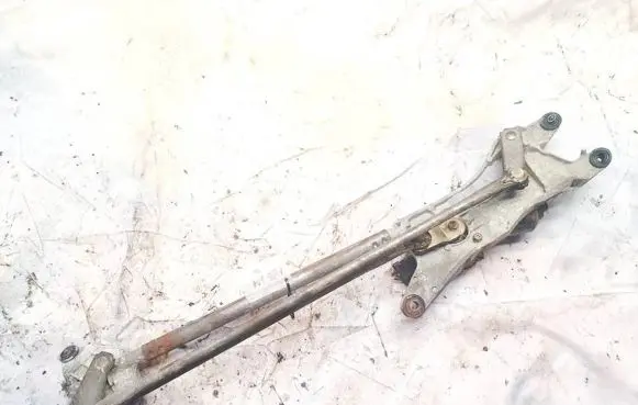 Chrysler Pacifica Front wiper linkage and motor
