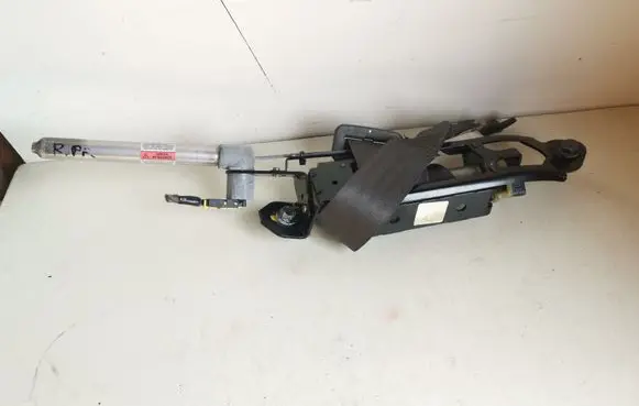 Volvo S80 Front seatbelt