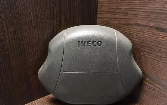 Iveco Daily 35 - 40.10 Steering wheel airbag 504072860