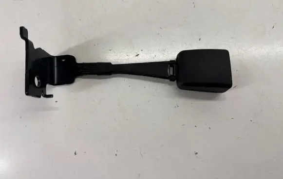 Alfa Romeo Stelvio Rear seatbelt buckle 156139441