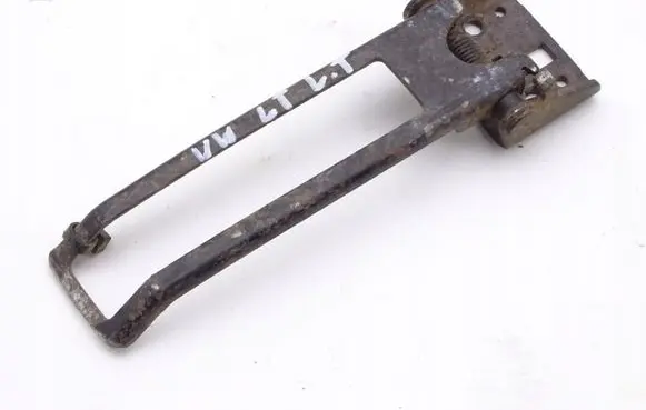 Volkswagen II LT Rear door check strap stopper