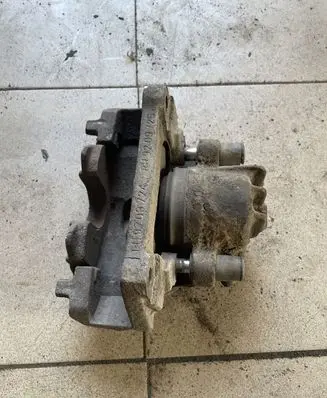 Volvo V70 Front brake caliper