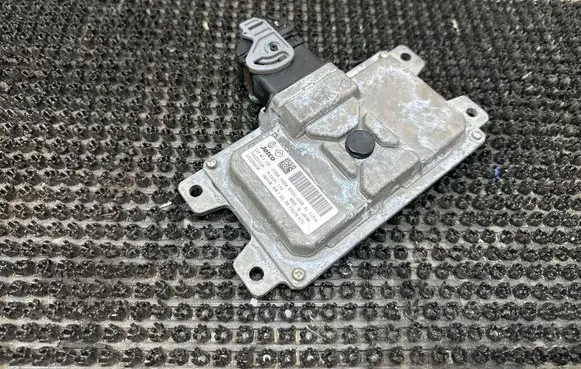 Renault Megane III Gearbox control unit/module 310320115R 310320003R