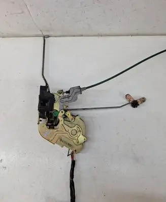 KIA Sorento Front door lock
