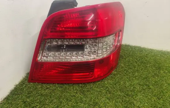 Mercedes-Benz GLK (X204) Rear/tail lights 2048202664