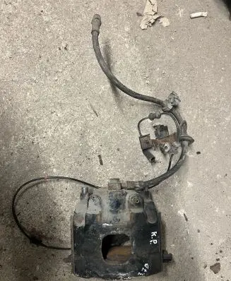 Mercedes-Benz ML W163 Front brake caliper