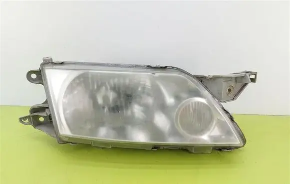 Mazda Premacy Headlight/headlamp P19889R