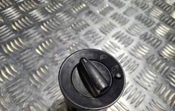 Skoda Octavia Mk1 (1U) Light switch 1U0941531A
