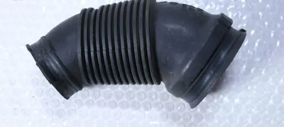 Audi A6 S6 C6 4F Air intake hose/pipe 4F0129615D