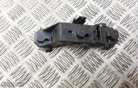 Seat Alhambra (Mk1) Tail light bulb cover holder 7m3945258