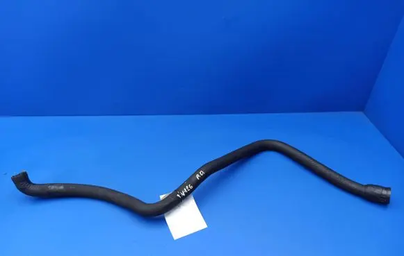 Mercedes-Benz S W126 Engine coolant pipe/hose 1265011082