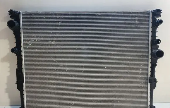 BMW 7 G11 G12 Coolant radiator 8632404 22828110 Z0281