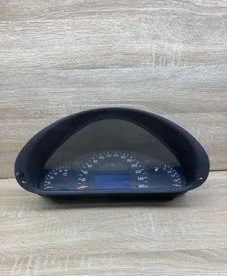 Mercedes-Benz C W203 Speedometer (instrument cluster) A2035403047 110080231