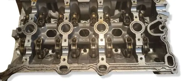Seat Leon (5F) Engine head 06L403AA