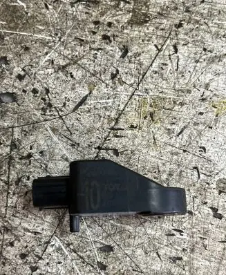 Toyota RAV 4 (XA40) Airbag deployment crash/impact sensor 891730R040