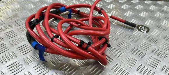Mercedes-Benz E W212 Positive cable (battery) A2124403938