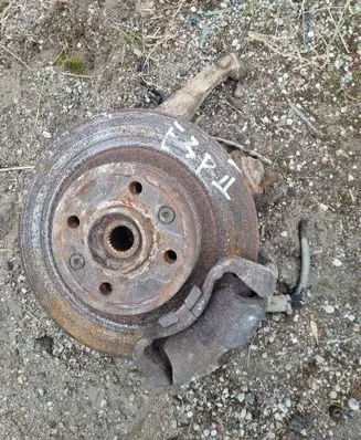Renault Espace II Front wheel hub