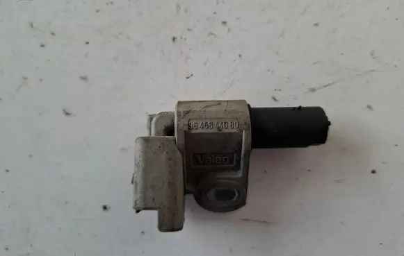 Camshaft position sensor