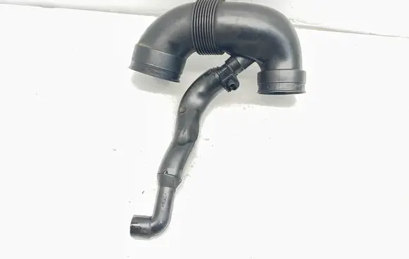 Mercedes-Benz CLK A209 C209 Turbo air intake inlet pipe/hose A6120940008